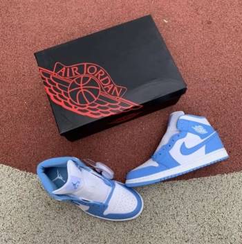 Кроссовки Nike Air Jordan 1 Mid UNC White University Blue женские AJ1