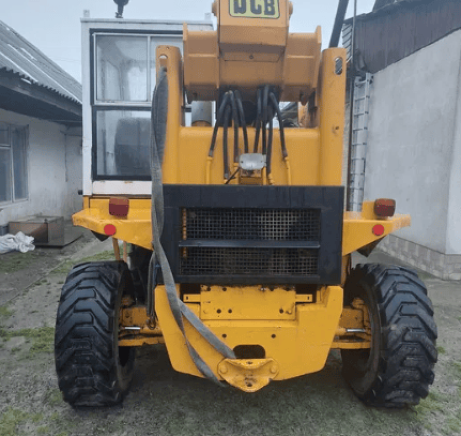 Телескопiчний погрузчик JCB продам 4