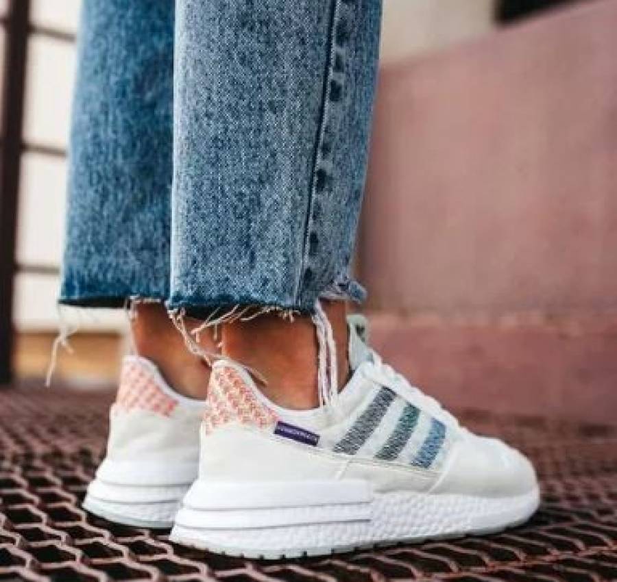 Женские кроссовки Adidas ZX 500 белые весна-лето. Живое фото 6