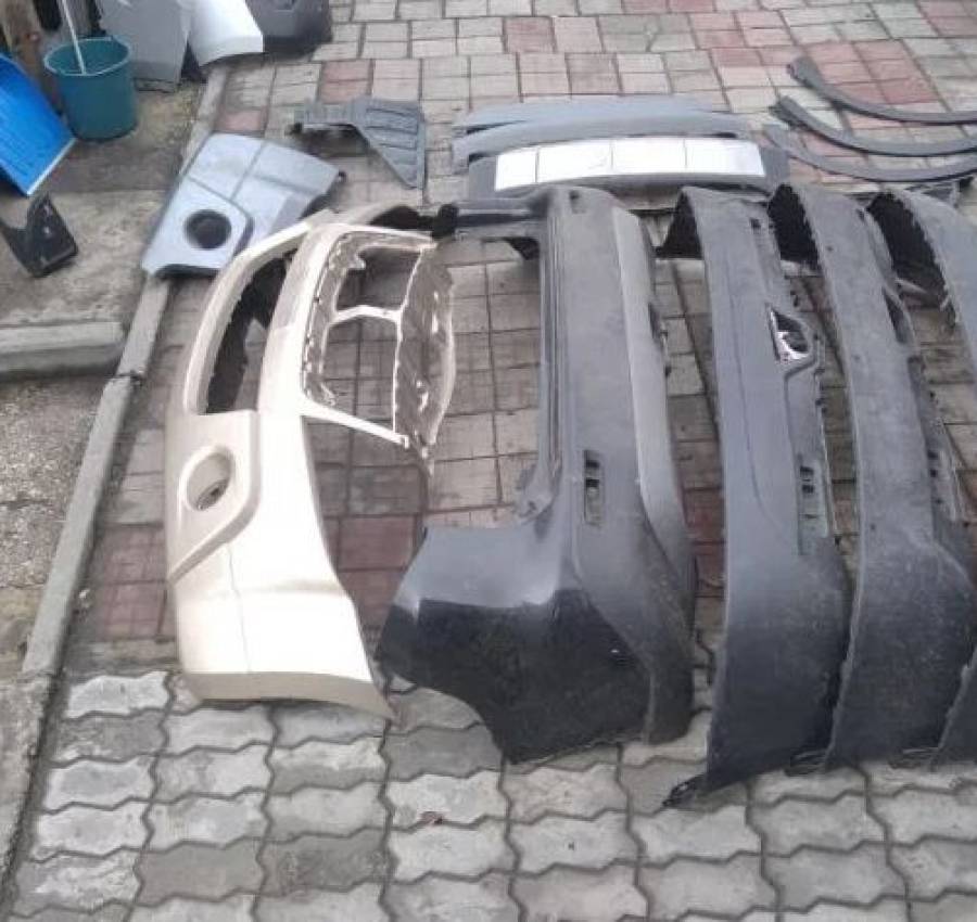 Задний бампер на Suzuki Vitara 4 71811 54P (Сузукі)